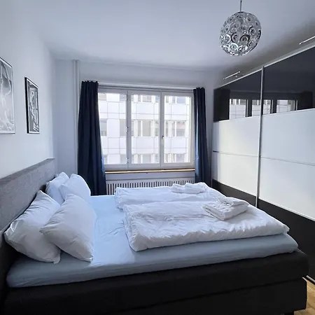 Spacious Enge Gem - Sihlcity, Balcony, Private Laundry *