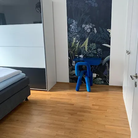 Spacious Enge Gem - Sihlcity, Balcony, Private Laundry *