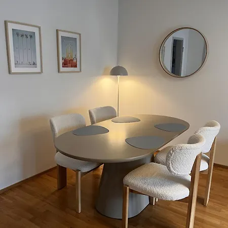 Spacious Enge Gem - Sihlcity, Balcony, Private Laundry Appartement Zurich